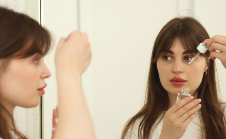 Skin Care: A Complete Guide to Healthy, Glowing Skin